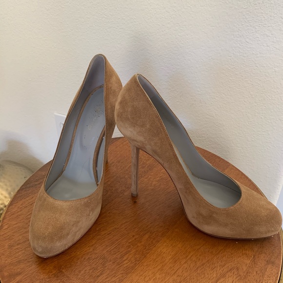 Sergio Rossi Suede Heels - Picture 5 of 8